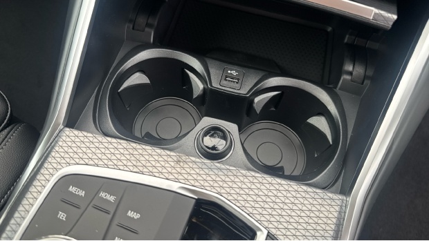 BMW 3 Series 320I M Sport Touring White #37