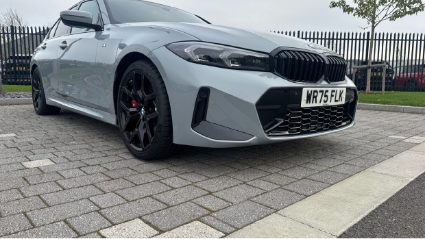 BMW 3 Series 320I M Sport Touring White #25
