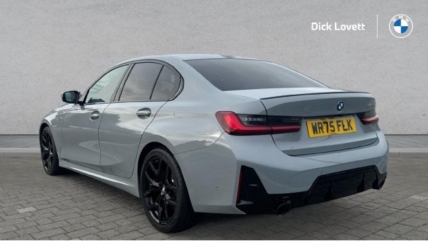 BMW 3 Series 320I M Sport Touring White #2