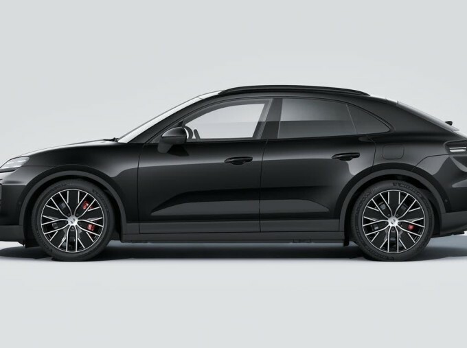 Porsche Macan 100Kwh 4S 4Wd 5-Door Black #2