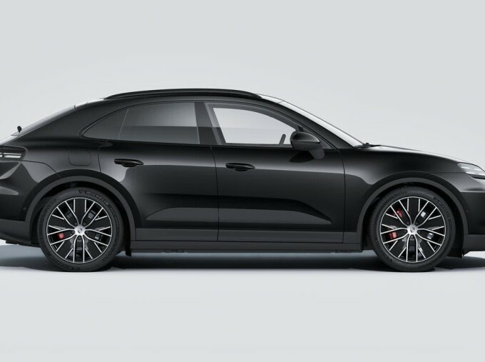 Porsche Macan 100Kwh 4S 4Wd 5-Door Black #6