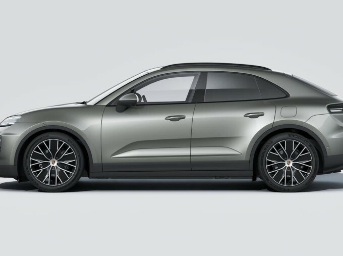 Porsche Macan 100Kwh 4 4Wd 5-Door Green #2