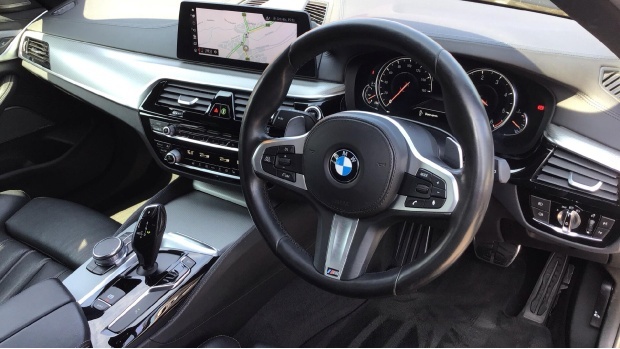 BMW 5 Series 2.0 520D M Sport Touring Euro 6 5-Door Grey #6