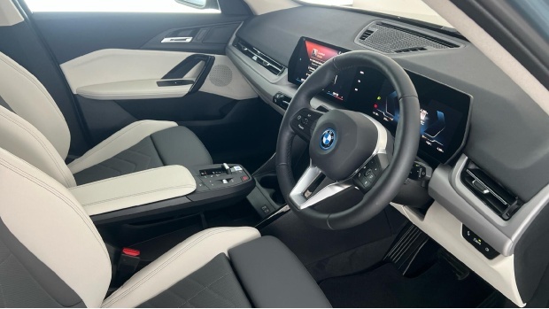 BMW iX1 20 66.5Kwh Sport Edrive 5-Door 11Kw Charger Green #6