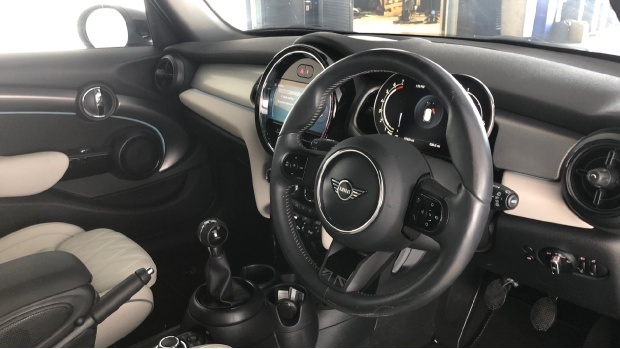 Mini Hatch Cooper Exclusive Euro 6 Black #6