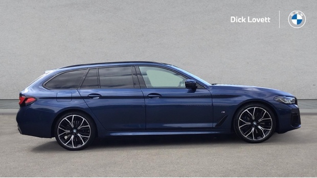 BMW 5 Series 2.0 520D Mht M Sport Touring Steptronic Euro 6 5-D Blue #3
