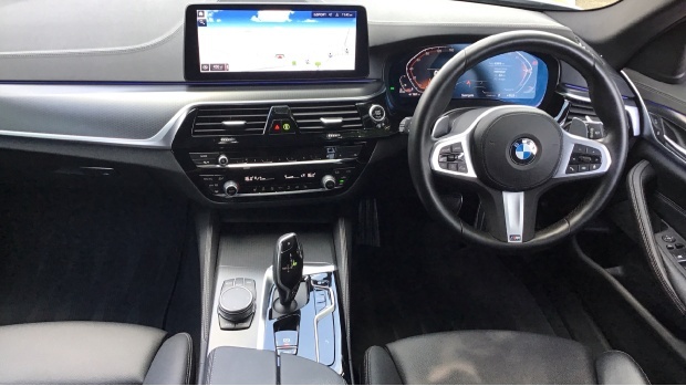 BMW 5 Series 2.0 520D Mht M Sport Touring Steptronic Euro 6 5-D Blue #4