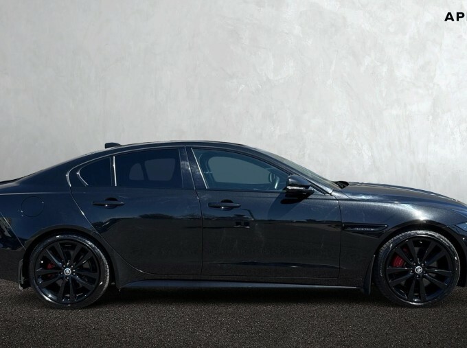 Jaguar XE 2.0 D200 Mhev R-dynamic Hse Black Euro 6 4-Do Black #5