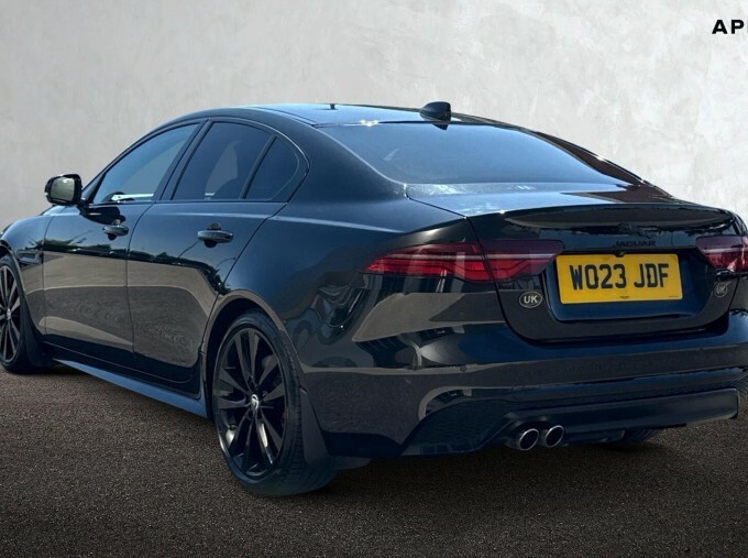 Jaguar XE 2.0 D200 Mhev R-dynamic Hse Black Euro 6 4-Do Black #2