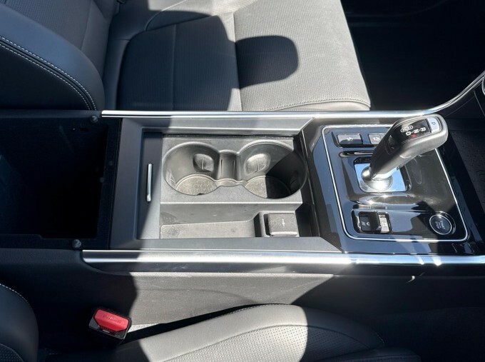 Jaguar XE 2.0 P250i R-dynamic Hse Black Saloon Au Grey #29