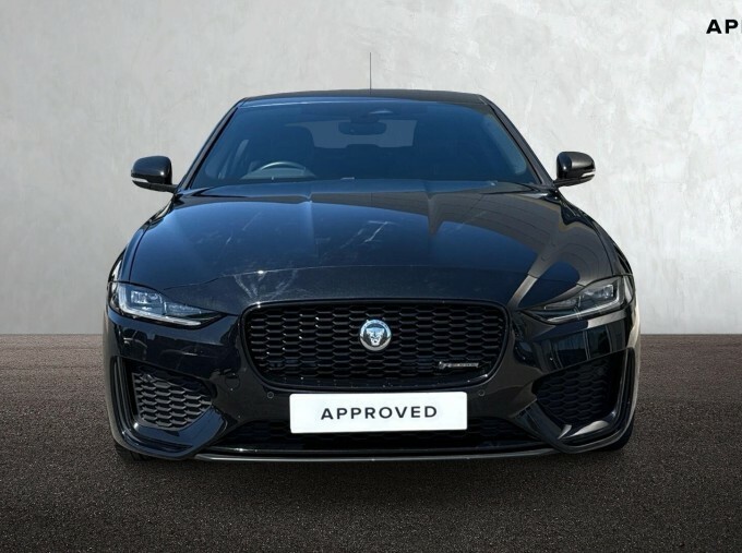 Jaguar XE 2.0 P250i R-dynamic Hse Black Saloon Au Grey #7
