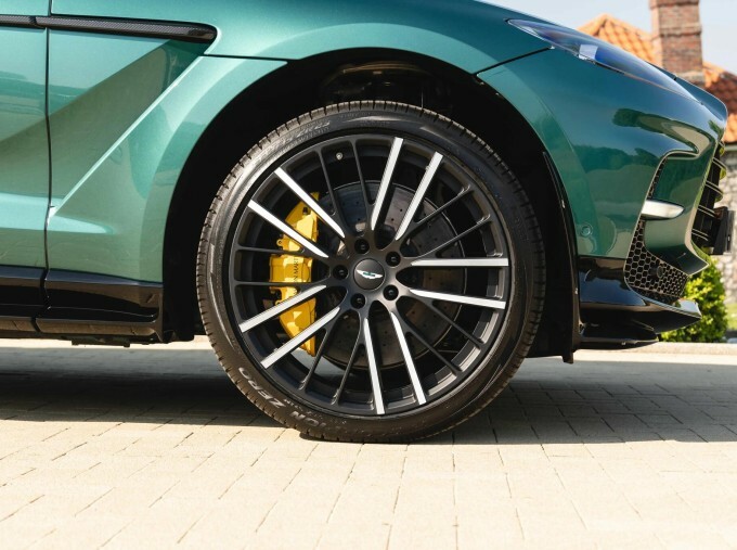 Aston Martin DBX V8 Euro 6 Green #4