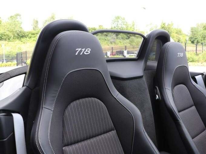 Porsche 718 Boxster 2.5L 2.5T Gts Gpf Convertible Pdk Euro Red #17