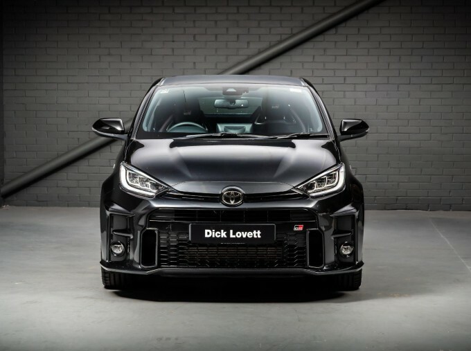 Toyota Yaris 1.5 Hybrid Design Cvt Silver #9