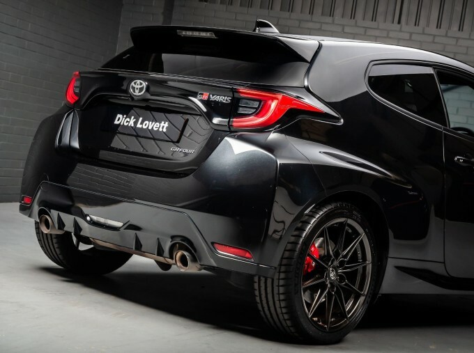 Toyota Yaris 1.5 Hybrid Design Cvt Silver #17