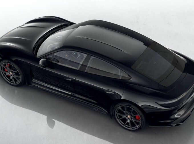 Porsche Taycan Performance Plus 93.4Kwh Gts 4Wd 4-Door 11Kw Black #4