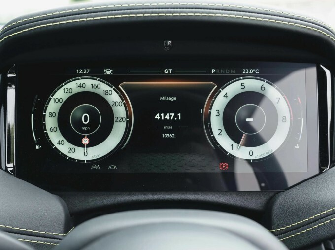 Aston Martin DB12 4.0 V8 Volante Euro 6 2-Door Yellow #6