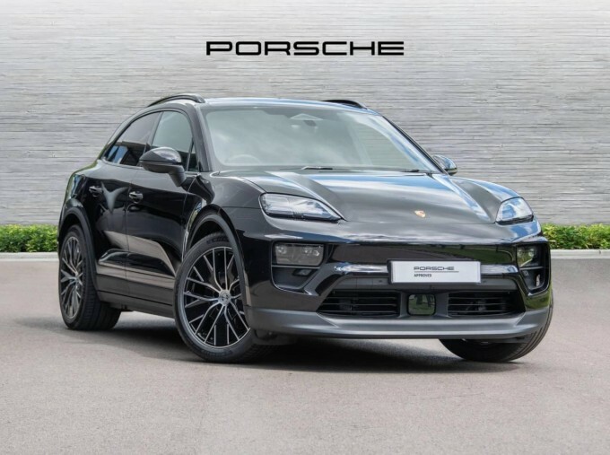 Porsche Macan 100Kwh 4 4Wd 5-Door Black