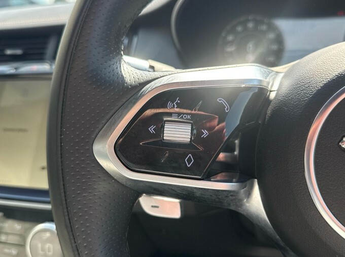 Jaguar E-Pace 1.5 P300e R-dynamic S Silver #23
