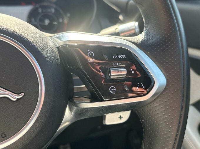 Jaguar E-Pace 1.5 P300e R-dynamic S Silver #24