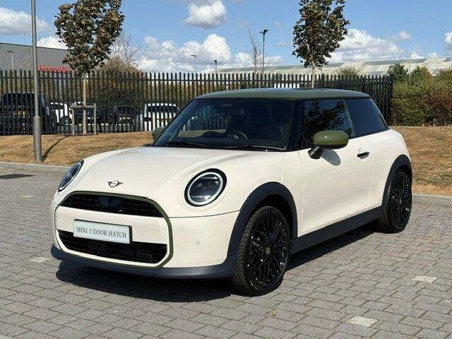 Mini Hatch 1.5C Paul Smith Edition Steptronic Euro 6 White #5