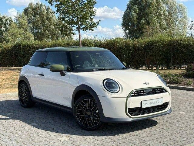 Mini Hatch 1.5C Paul Smith Edition Steptronic Euro 6 White