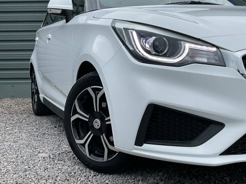 MG MG3 1.5 Vti-tech Excite SY73VLL White #2