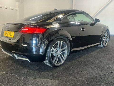 Audi TT 2.0 Tt S Black #3
