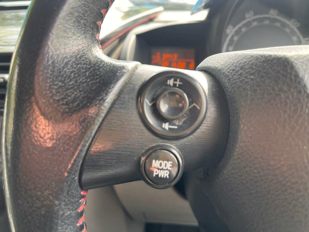 Toyota IQ 1.0 Vvt-i Hatchback Orange #18