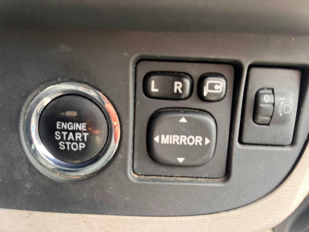 Toyota IQ 1.0 Vvt-i Hatchback Orange #21