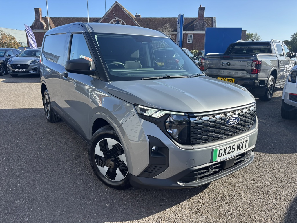 Ford Transit Courier 43Kwh Trend Panel Van Swb 136 P Silver