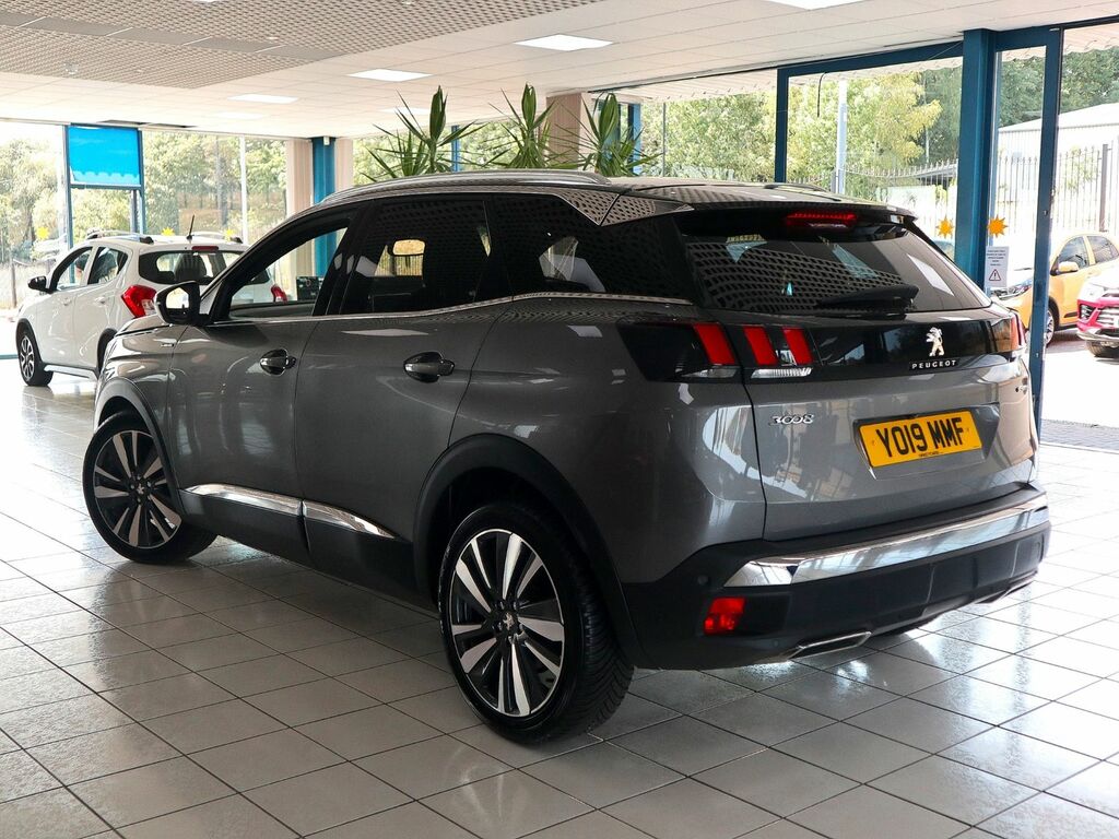 Peugeot 3008 1.2 Gt Line Puretech Black #2