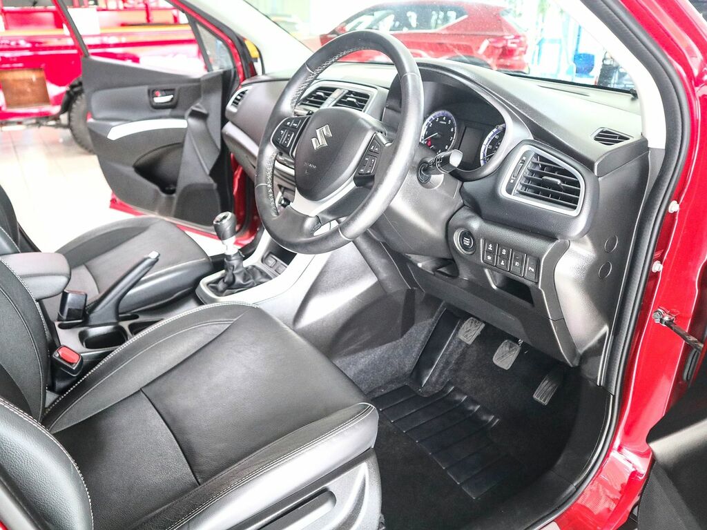 Suzuki SX4 S Cross 1.4 Sz5 Boosterjet Allgrip Red #3
