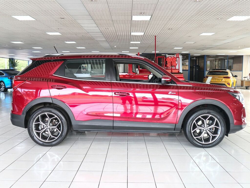 SsangYong Korando 1.5 Ventura Red #5