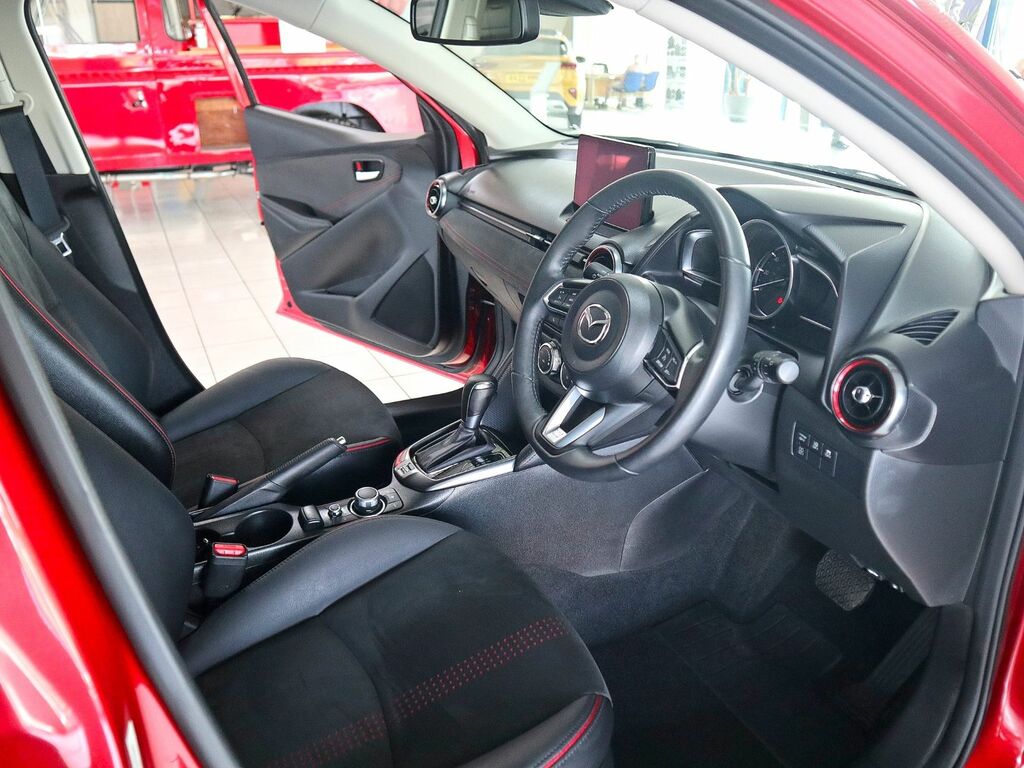 Mazda 2 1.5 Homura Aka Skyactiv-g Red #3