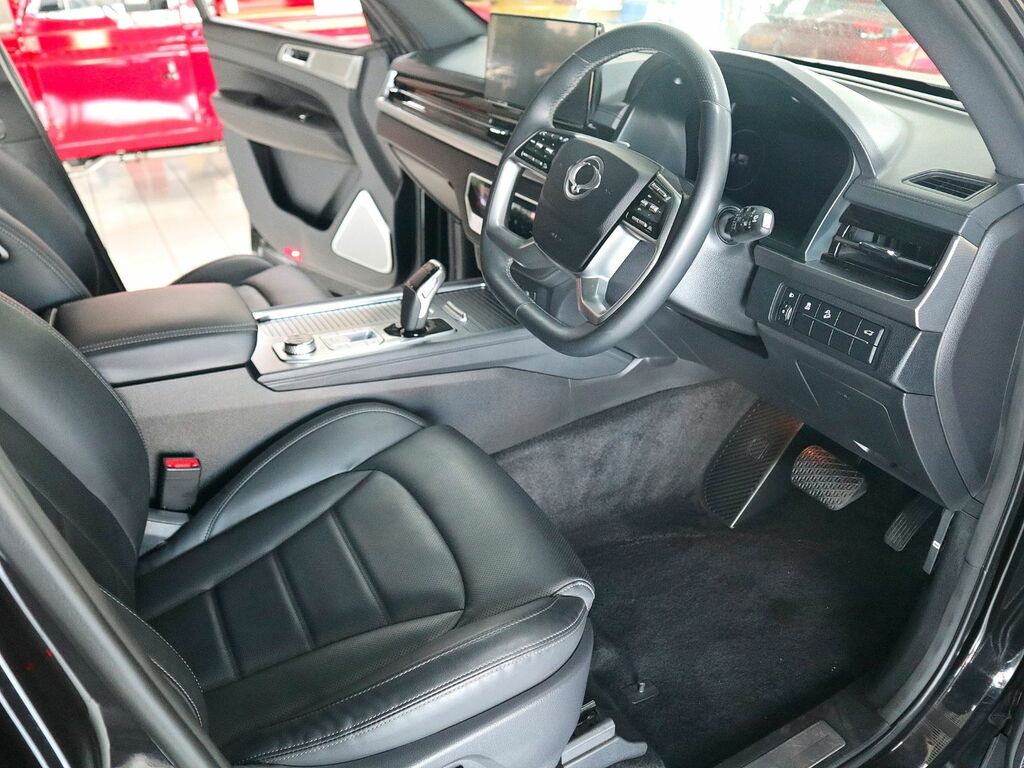 SsangYong Rexton 2.2 K30 T-tronic 4Wd Black #3