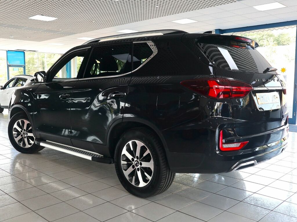 SsangYong Rexton 2.2 K30 T-tronic 4Wd Black #2