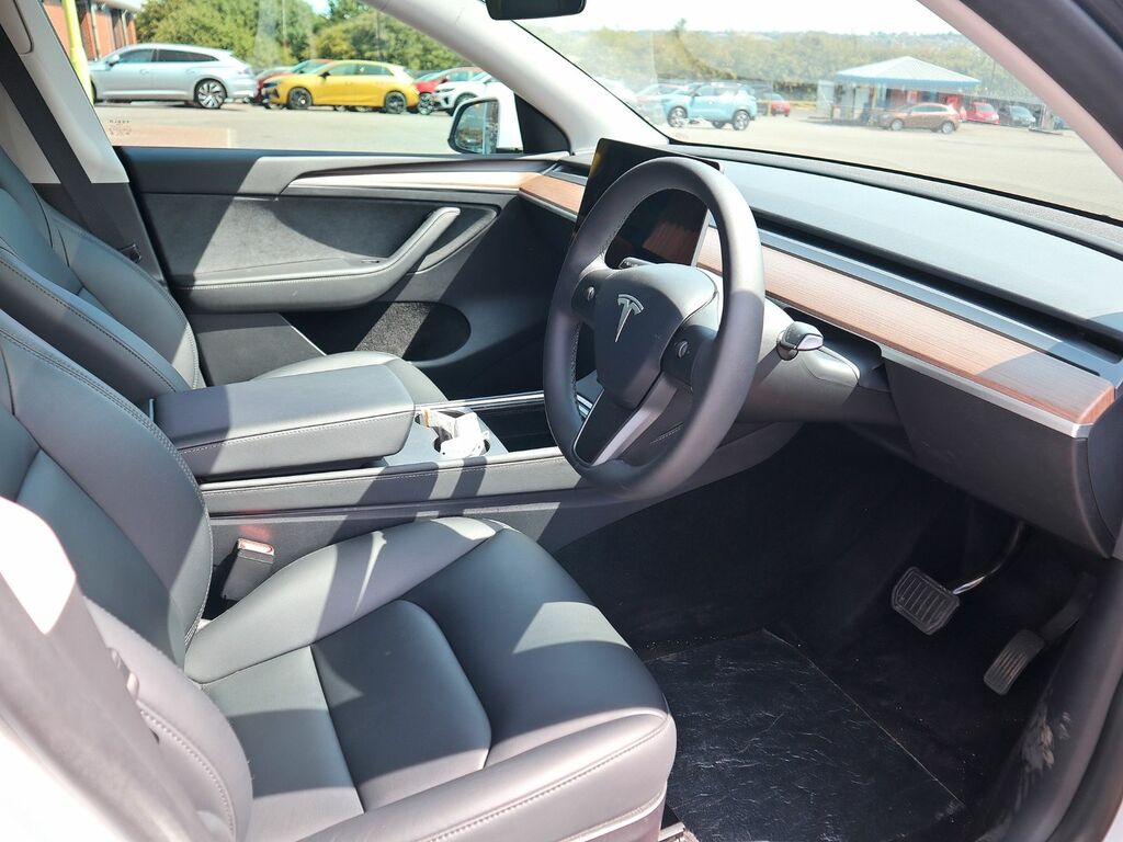 Tesla Model Y Rwd White #3