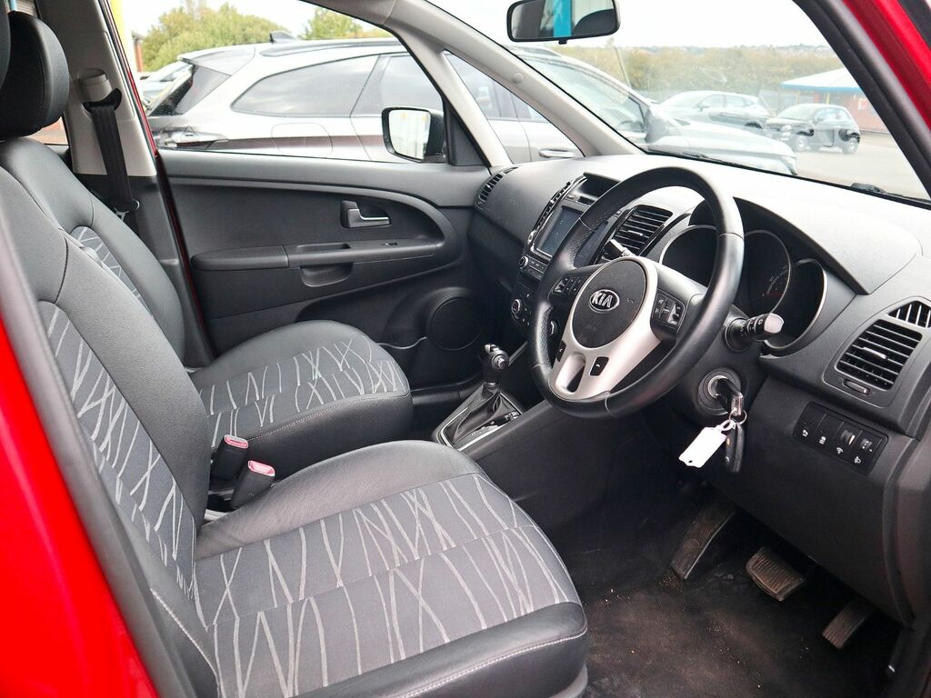 Kia Venga 3 Red #3