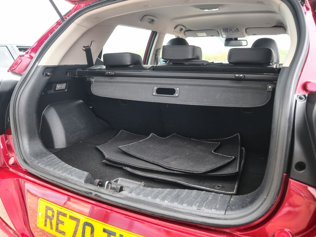 SsangYong Tivoli Ultimate T Red #5