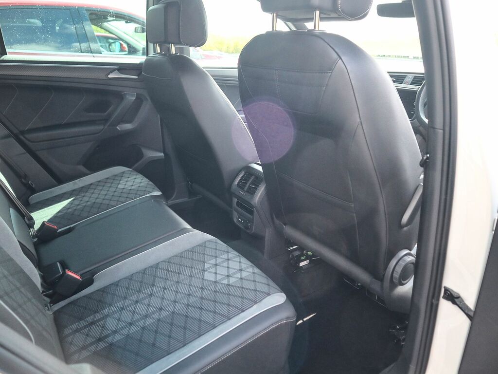Volkswagen Tiguan 2.0 R-line Tdi Dsg White #4