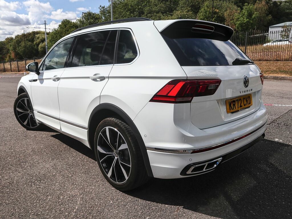 Volkswagen Tiguan 2.0 R-line Tdi Dsg White #2