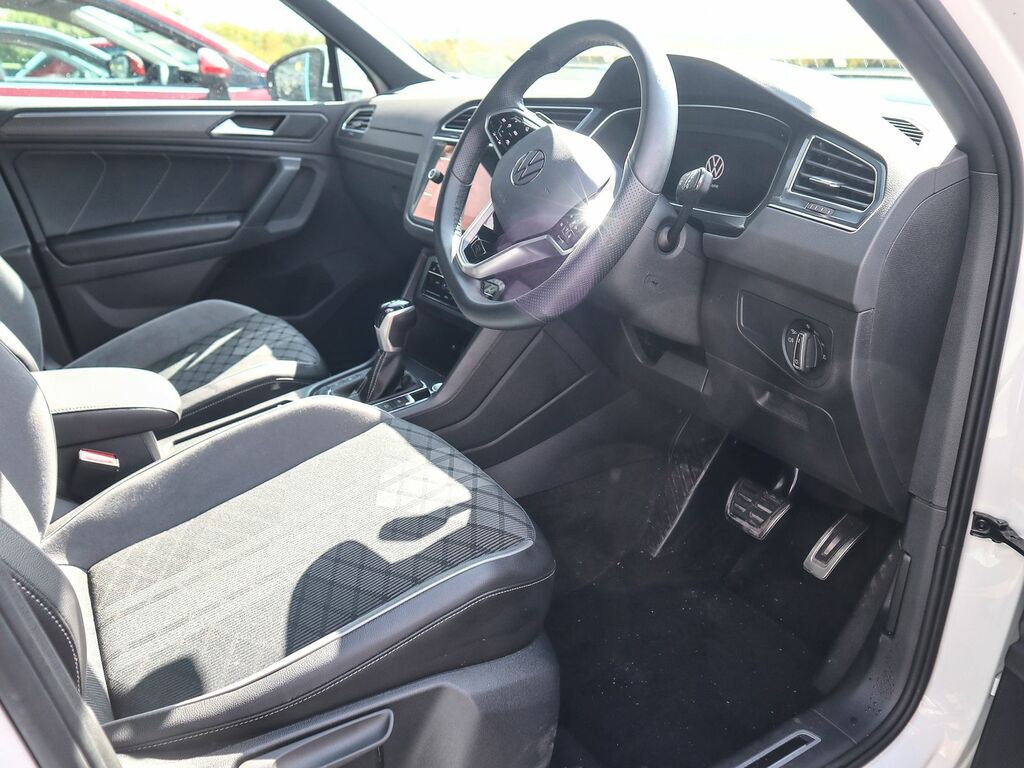 Volkswagen Tiguan 2.0 R-line Tdi Dsg White #3