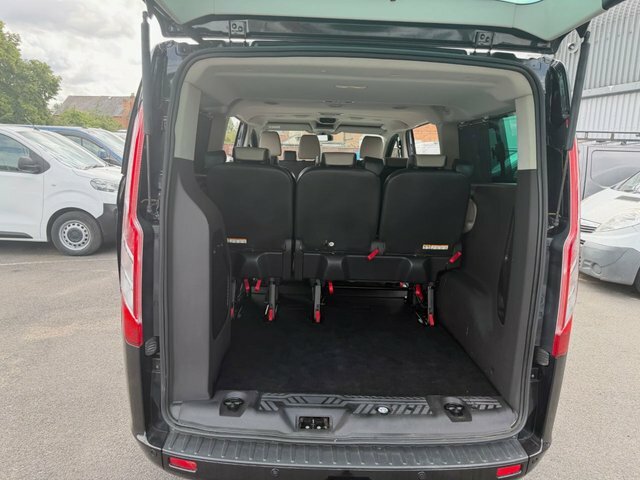 Ford Tourneo Custom 2.2 300 Tdci Limited Black #4
