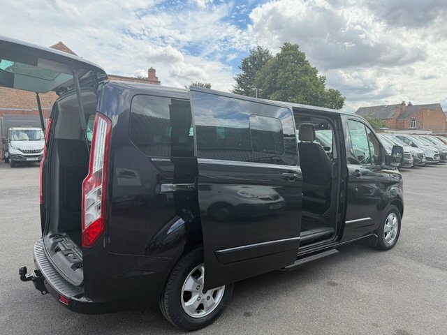Ford Tourneo Custom 2.2 300 Tdci Limited Black #5