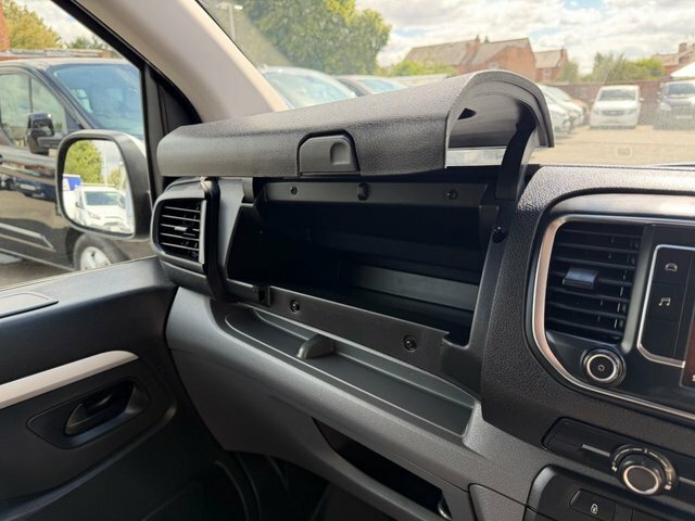 Vauxhall Vivaro Vivaro 2.0 Turbo D 3100 Sportive Crew Van L1 H1 Eu Grey #14
