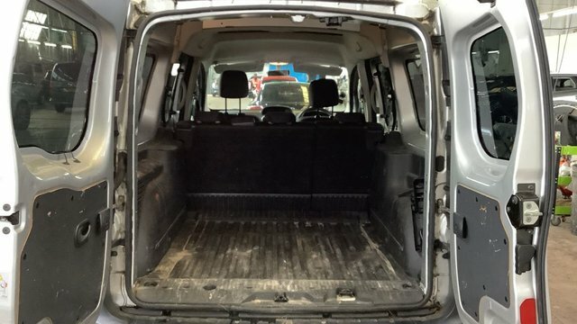Renault Kangoo Maxi Combi Van 1.5 Ll21 Dci Sport Phase 2 Crew Van Fwd Silver #9