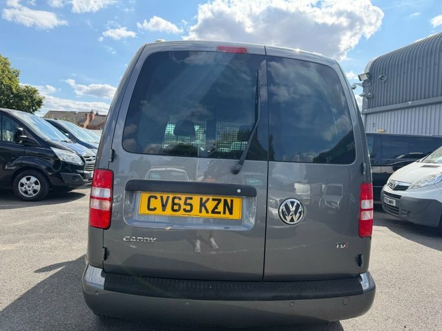 Volkswagen Caddy 1.6 Tdi C20 Highline Grey #4