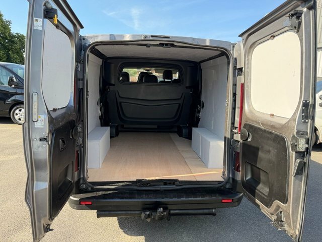 Renault Trafic 2015 1.6 Dci Energy 29 Sport Crew Van Lwb Euro 5 Silver #27