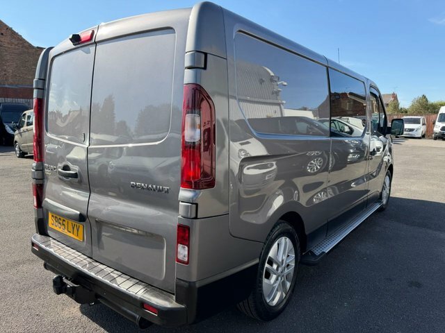 Renault Trafic 2015 1.6 Dci Energy 29 Sport Crew Van Lwb Euro 5 Silver #29